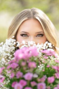 girl holding her flowers